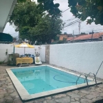 Casa com piscina 3 quartos