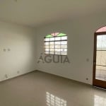 Casa com 2 quartos para alugar na Rua Zilah Souza Spósito, 70, Serrano, Belo Horizonte