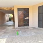 Vendo Casa no Papicu com 3 quartos, gabinete, próximo Atacadao