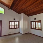 Casa com 3 dormitórios à venda, 370 m² por R$ 1.100.000,00 - Parque da Figueira - Carapicuíba/SP