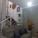 Casa com 3 Quartos e 2 banheiros à Venda