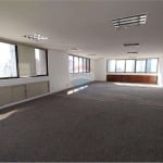 Ótima sala comercial de 90m² com 2 vagas no coração de Campo Belo