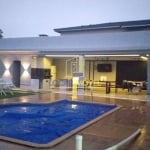 Casa com dois pavimentos , alto padrão , 3 suítes, 3 salas, piscina, área gourmet no Alto da Boa Vi