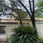 **Casa de condomínio dos sonhos para alugar no Bairro das Palmeiras!**