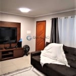 Casa em Condomínio com 03 Dorm. - 95m² Residencial Galo Branco