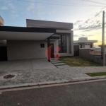 Casa em condomínio para venda de 3 quartos e 2 vagas de garagem com 120m² - Bairro da Floresta