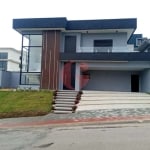 Casa em Condomínio 4 suítes e 4 vagas de garagem com 355m² - Urbanova