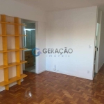Apartamento para locação com 02 quartos e 01 vaga de garagem - 55m² no bairro Vila Adyanna