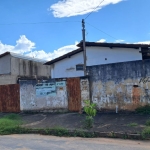 Bela casa em buritizeiro minas gerais uma otima oportunidade para quem busca um imóvel grande com possibilidade de expansão