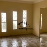 Casa com 3 dormitórios à venda, 200 m² por R$ 790.000 - Santa Mônica - Uberlândia/MG