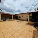 Casa com 3 dormitórios à venda, 327 m² por R$ 650.000 - São Jorge - Uberlândia/MG