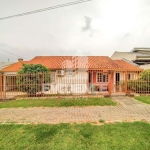 CASA À VENDA LOCALIZADA NO BAIRRO PINHEIRINHO