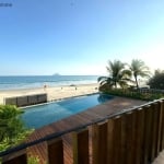 Casa de frente ao mar em condomínio de alto padrão em Juquehy, litoral norte de São Paulo.