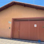 Casa com 3 dormitórios, quintal, churrasqueira, sem escadas,  para alugar, 260 m² por R$ 3.700/mês - Foch I - Pouso Alegre/MG