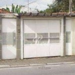 2 casas com salão comercial á venda