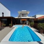 Casa com 3 Dormitórios (2 Suítes), Área Gourmet e Piscina à Venda, 158 m² por R$ 1.600.000 - Jardim Cidade de Florianópolis - São José/SC