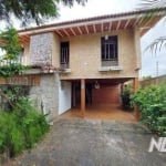 Casa com ótima localização em Lagoa Seca - a 100 metros da Av. Alexandrino de Alencar - 619m²