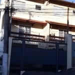 Casa 3 dormitórios com 1 suite, móveis planejados, cozinha, sala de jantar, sala de estar com sacada, ,4 banheiros, sa