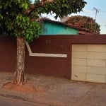 VENDO CASA 3 SUÍTES COM PISCINA. Casa de Rua com 3 Quarto(s) e 2 banheiro(s) à Venda, 180 por R$ 450.000 no setor Cidade Vera Cruz TA14224