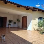 CASA JARDIM AMÉRICA Casa de Rua com 3 Quarto(s) e 3 banheiro(s) à Venda, 312 por R$ 550.000 no setor JARDIM AMERICA TA18149