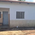 Bairro da Tijuca  Casa de Rua com 3 Quarto(s) e 2 banheiro(s) à Venda, 83 por R$ 250.000 no setor Setor Barra da Tijuca AD20543