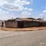 LOTE COM 4 BARRACOES ANTIGOS Lote  à Venda, 330 por R$ 480.000 no setor Setor Faicalville VN23254