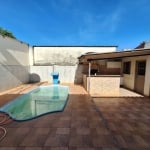 Casa com Piscina Aquecida e 5 Vagas | 3 Quartos | Próximo à UFG Casa de Rua com 3 Quarto(s) e 3 banheiro(s) à Venda, 220 por R$ 390.000 no setor Vila Itatiaia VN23972