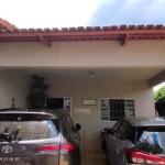 Casa Térrea sozinha no lote 4 quartos com suite quintal Casa de Rua com 4 Quarto(s) e 4 banheiro(s) à Venda, 236 por R$ 725.000 no setor Jardim Vitória IN27515