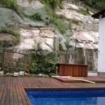 casa duplex  em rua fechada com cancela, silenciosa com vista para o Corcovado no Cosme velho.