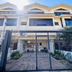 Casa de 3 quartos na Hípica, Porto Alegre-RS: 215m², suíte e 2 salas! Venha conferir!