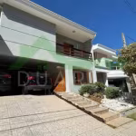 Casa em Condomínio à Venda em Valinhos – 3 Suítes, 236m², Espaço Gourmet e Jacuzzi no Condomínio Madre Maria Vilac