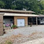 Casa para Locação em Palhoça, Bela Vista - Loteamento Vale Verde., 2 dormitórios, 1 banheiro, 5 vagas