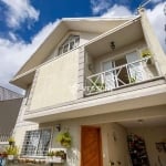 Sobrado com 4 Quartos | Suíte | 146m² | 3 Vagas | Não geminado à venda por R$ 599.000 - Pilarzinho - Curitiba/PR