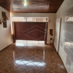 Casa com 03 dormitórios - Próxima ao Confiança Rodoviária