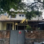 Alugamos casa com 280m2 de área Construída, na Pituba, pertinho do Tatu Bola. Ótimo espaço para instalar o seu negócio.