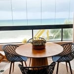 Apartamento 2 quartos finamente decorado e mobiliado frente mar. Edf. Terrazzo Rio Vermelho. Nascente total, na Praia do Buracão! 1 vaga de garagem