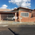 Casa com 3 quartos para alugar na Sybele de Camargo Andrade, 141, Jardim García, Campinas