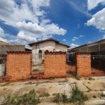 Casa à venda com 4 quartos no Jardim García, Campinas.