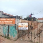 TERRENO À VENDA, COM 400M² COM ACLIVE DE 2METROS EM RELAÇÃO AO NÍVEL DA RUA. EM EXCELENTE LOCALIZAÇ