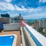 Cobertura tipo duplex de 172m2 com piscina e vista para o mar, à venda no centro de Florianópolis SC.