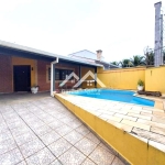 Casa com piscina em Peruíbe