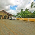 Casa ao lado da praia de Peruíbe