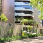 Apartamento com 351m2 útil em frente ao Curitibano.