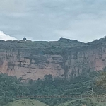 fazendinha bruta com 93 hectares sem benfeitoria nenhuma somente a terra com cer