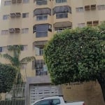 Vendo Apartamento no Bosque da Saúde com Sacada e Elevador