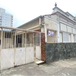 Casa para locação na Rua Floriano Peixoto com 15 cômodos , 9 banheiros, 3 áreas descobertas, 2 vagas de garagem no centro da cidade. Ponto comercial