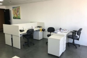 Sala Comercial de Alto Padrão para Locação em Condomínio na Vila Gertrudes, São Paulo-SP - 41m², 1 Vaga de Garagem!