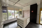 LOJA TÉRREA NO BAIRRO ÁGUA VERDE, PRÓXIMO AO ANGELONI E CLUBE CURITIBANO. QUASE 100M².