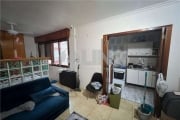 Apartamento com 1 quarto à venda no bairro Vila Ipiranga em Porto Alegre