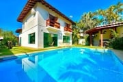 ALTO PADRÃO - Casa à venda com 3 suítes - Piscina e churrasqueira - 2 vagas - Pernambuco II - Guarujá/SP